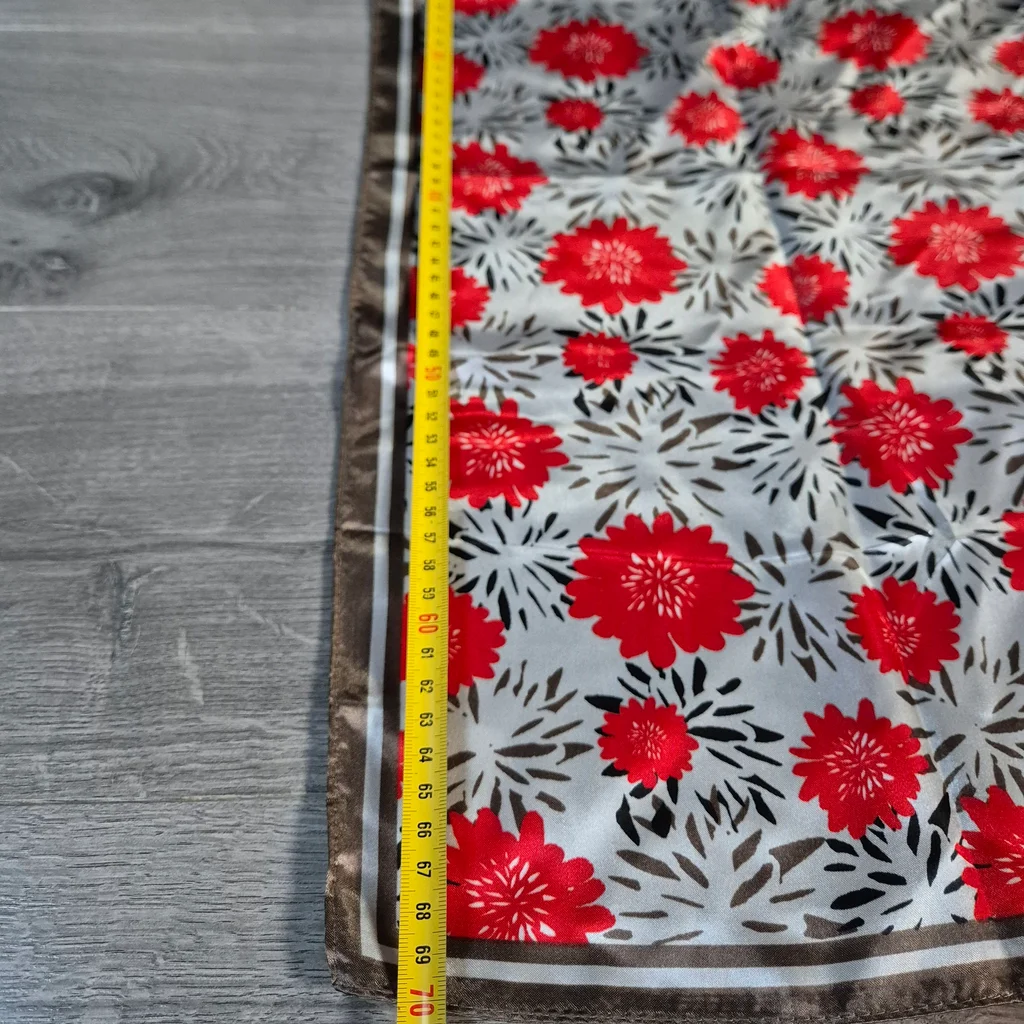 Vintage floral print square scarf – photo 5